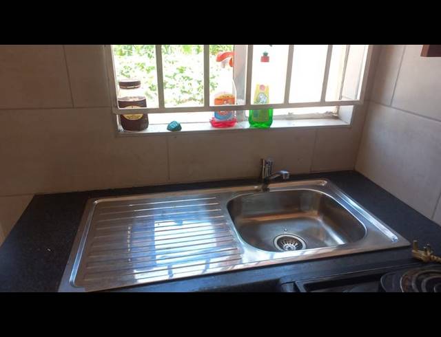 2 BEDROOM PROPERTY TO RENT IN WITPOORTJIE